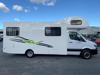 2018 Mercedes-Benz Sprinter Motorhome (AKL) photo 2