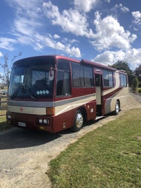 1991 Mitsubishi Fuso MK117 9 metre
