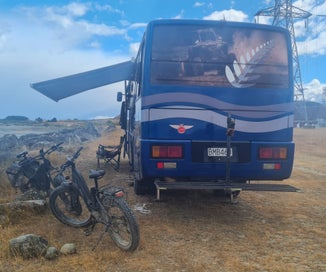Mitsubishi 9 mtr Motorhome photo 1