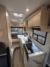 2015 Kea Horizon M721 – 6 Berth – Mercedes-Benz photo 2