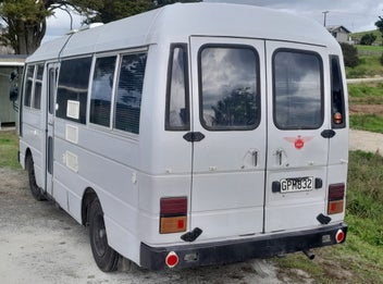 Nissan Civilian Motorhome 6 metres photo 2