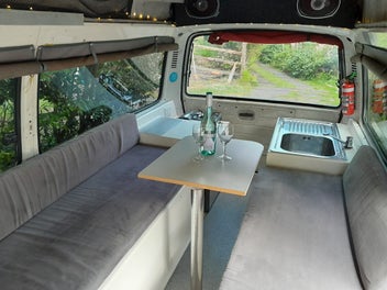 Campervan - 2001 Toyota Hiace Campervan photo 2