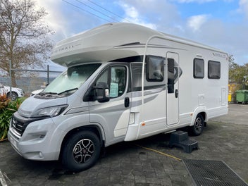 Auto-Trail Imala 730 - 4 Berth