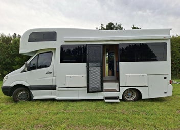 Mercedes Benz - Sprinter Alpha 4