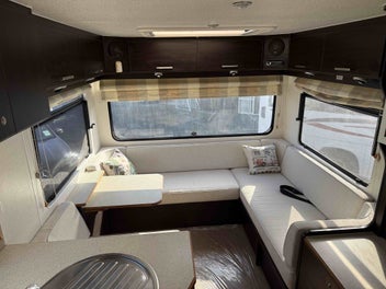 2008 Traillite Mitsubishi Fuso Canter Motorhome photo 2
