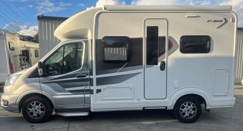 2024 Auto-Trail F-Line F62 - 4-Berth photo 2