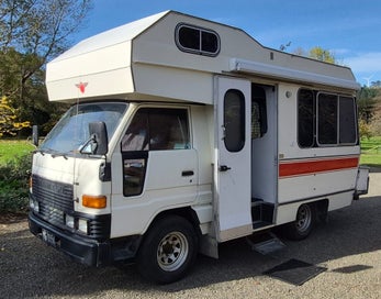 Daihatsu Delta 1986 campervan
