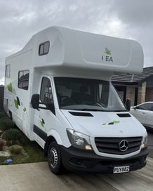 2015 Mercedes-Benz Sprinter, 6-Berths photo 2