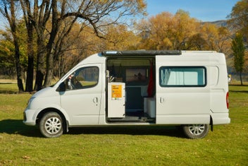 Campervan LDV 2018 !! LOW KMS !! photo 2
