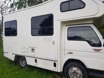 Ford Trader 1993 2.0T SWB Motorhome/Camper photo 1
