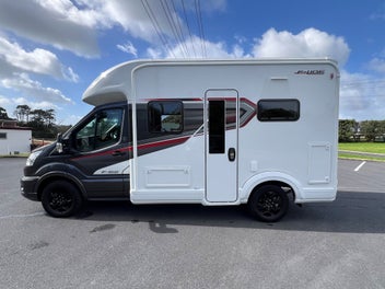 2026 Auto-Trail F-Line F62 - 2-Berth photo 2