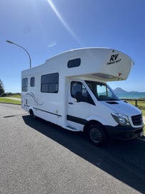 2016 Merc benz sprinter 6 berth -low kms196000 photo 1