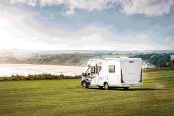 2025 Auto-Trail F-Line F74 - 2 Berth photo 2