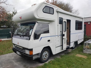 Mitsubishi Canter 1994 photo 1