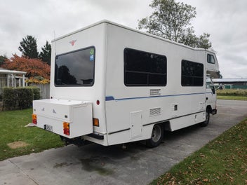 Mitsubishi Canter 1994 photo 2