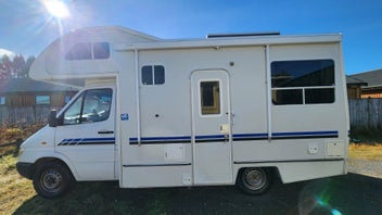 2001 Mercedes Sprinter CI Munro motorhome for sale