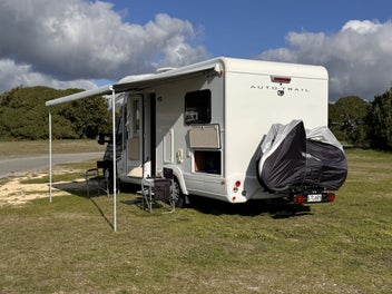 Awesome 2018 Autotrail Tribute 715 - 4-Berth photo 2