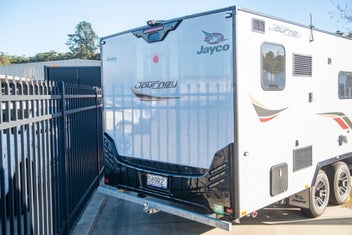 2023 Jayco Journey 19.61-2 photo 2