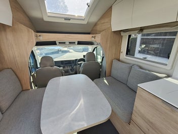 2022 TrailLite 300 Series Oakura 354 photo 2
