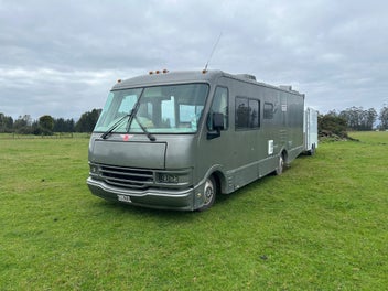 Fleetwood Coronado photo 2