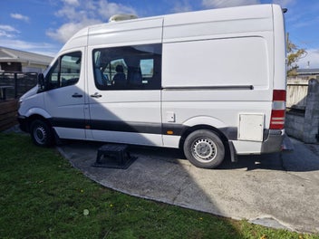 2017 Mercedes Benz Sprinter photo 1