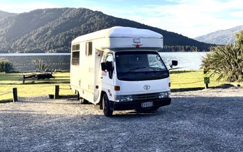 1995 Toyata Hiace Motorhome - Diesel, Solar, photo 1