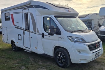 2017 Burstner Lyseo T690G