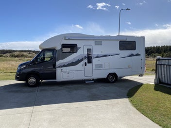 Traillite Karapiro 758