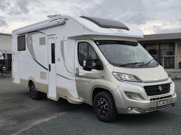 2016 Ci Motorhomes MAGIS 66P photo 1