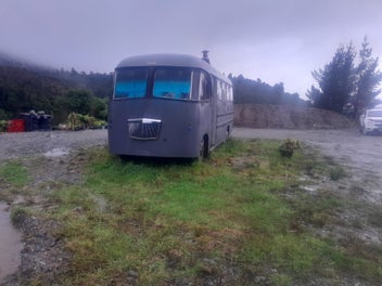 Bus